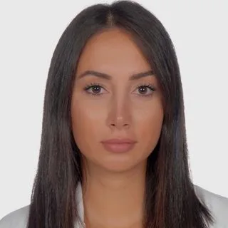 Psk. Ecem Bulundu — Psikoloji, İstanbul. Portre fotoğrafı.