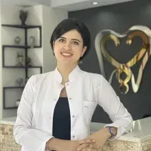 Uzm. Dt. Emine Tancer — İstanbul. Portre fotoğrafı.