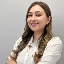 Psk. Sıla Bayram Koçak — Psikoloji, Kayseri. Portre fotoğrafı.