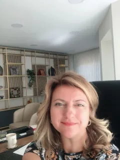Prof. Dr. İnci Meltem Atay profilinde yer alan galeri fotoğrafı.