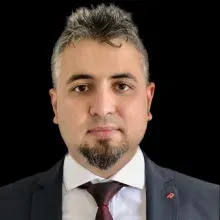 Op. Dr. Esat Yetkin — Göz Hastalıkları, Kayapınar, Diyarbakır. Portre fotoğrafı.