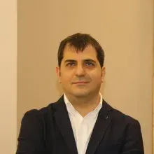 Dr. Öğr. Üyesi Sabri Burhanoğlu — Psikiyatri, Beşiktaş, İstanbul. Portre fotoğrafı.