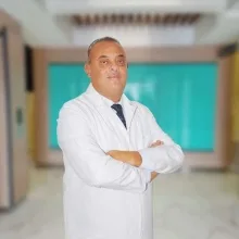 Uzm. Dr. Salim Çınar — İç Hastalıkları, Osmangazi, Bursa. Portre fotoğrafı.