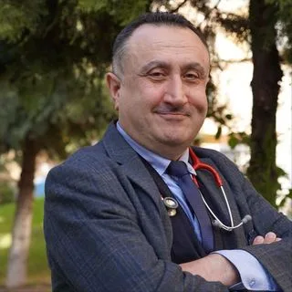 Prof. Dr. Atilla Çifci — Çocuk Sağlığı Ve Hastalıkları, Ankara. Portre fotoğrafı.