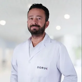 Uzm. Dr. Murat Çakır — İç Hastalıkları, Osmangazi, Bursa. Portre fotoğrafı.