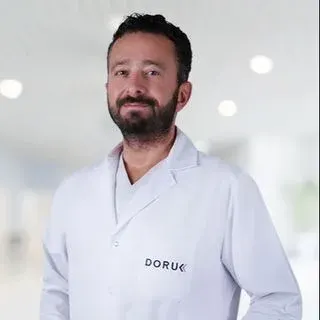 Uzm. Dr. Murat Çakır — İç Hastalıkları, Osmangazi, Bursa. Portre fotoğrafı.