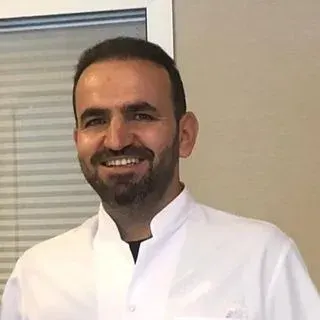 Prof. Dr. Mehmet Haksever — Kulak Burun Boğaz, Bursa. Portre fotoğrafı.