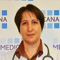 Uzm. Dr. Nesriye Demirel — İç Hastalıkları. Portre fotoğrafı.