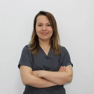 Dt. Esra Nehir profilinde yer alan galeri fotoğrafı.