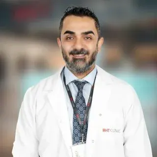 Doç. Dr. Yunus Öç — Ortopedi Ve Travmatoloji, Küçükçekmece, İstanbul. Portre fotoğrafı.