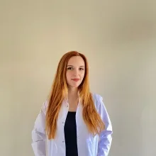 Psk. İlayda Hızar — Psikoloji. Portre fotoğrafı.