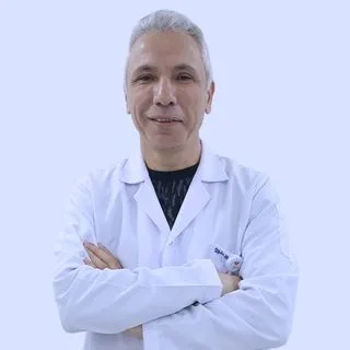 Op. Dr. Mahmut Kesenci — Genel Cerrahi, Batman. Portre fotoğrafı.