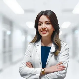 Dyt. Elif Nur Kaya — Diyetisyen, Bolu. Portre fotoğrafı.