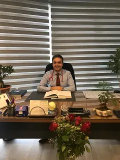 Doç. Dr. Yılmaz Kor profilinde yer alan galeri fotoğrafı.