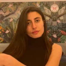 Psk. Dan. Eylül Hazal Güleroğlu — Psikolojik Danışma ve Rehberlik, İstanbul. Portre fotoğrafı.