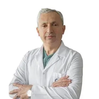 Doç. Dr. Burhan Yazıcı — Radyoloji, Düzce. Portre fotoğrafı.
