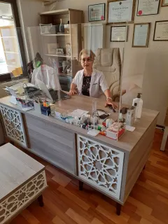 Prof. Dr. Demet Karnak profilinde yer alan galeri fotoğrafı.