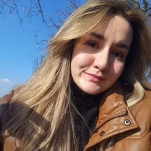 Dt. Merve Yiğit — Diş Hekimi, Ankara. Portre fotoğrafı.
