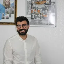 Dt. Serdar Yıldız — Diş Hekimi, Gaziantep. Portre fotoğrafı.