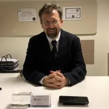 Dr. Öğr. Üyesi Cenk Ersavaş — Genel Cerrahi, Ataşehir, İstanbul. Portre fotoğrafı.