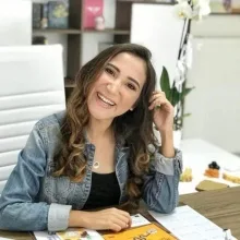 Dyt. Pelin Şahin Değirmenci — Diyetisyen, Denizli. Portre fotoğrafı.