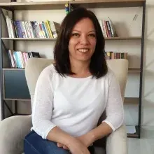 Neşe Kaya — Aile Danışmanlığı, Denizli. Portre fotoğrafı.