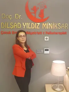 Doç. Dr. Dilşad Yıldız Miniksar profilinde yer alan galeri fotoğrafı.