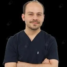 Dt. Çağlar Çırak — Diş Hekimi, Denizli. Portre fotoğrafı.