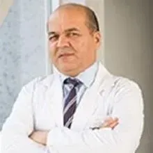 Uzm. Dr. Hasan Hüseyin Yıldız — Fiziksel Tıp Ve Rehabilitasyon, İstanbul. Portre fotoğrafı.