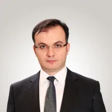 Doç. Dr. Yavuz Pehlivan — Nilüfer, Bursa. Portre fotoğrafı.