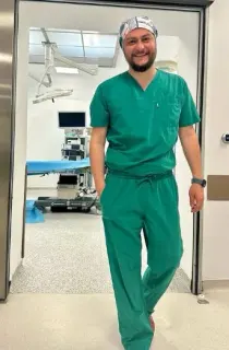 Op. Dr. Ahmet İlker Eryılmaz profilinde yer alan galeri fotoğrafı.