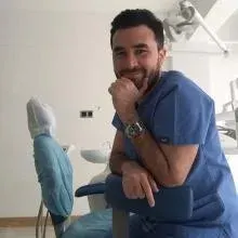Uzm. Dr. Yasin Çamili — Balıkesir. Portre fotoğrafı.