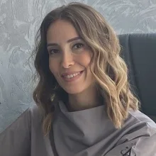 Dt. E.Naz Yeta — Ağız Diş Ve Çene Radyolojisi, Çankaya, Ankara. Portre fotoğrafı.