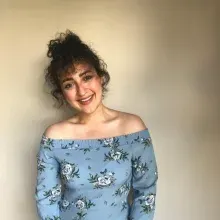 Kl. Psk. Arife Özlem Güngör Genç — Psikoloji, İstanbul. Portre fotoğrafı.
