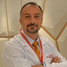 Uzm. Dr. Ömür Kayıkçı — Hematoloji, Bahçelievler, İstanbul. Portre fotoğrafı.