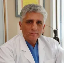 Dr. Selim Şenöz — İstanbul. Portre fotoğrafı.