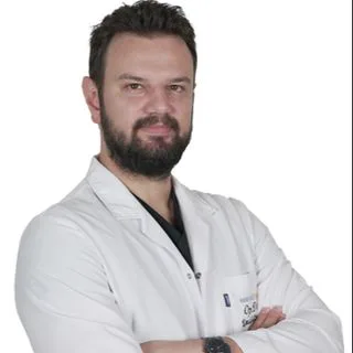 Op. Dr. Kemal Gültekin — Göz Hastalıkları, Ataşehir, İstanbul. Portre fotoğrafı.