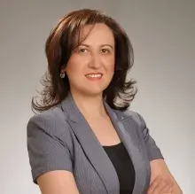 Doç. Dr. Ayşe Ekim — Fiziksel Tıp Ve Rehabilitasyon, Eskişehir. Portre fotoğrafı.