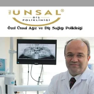 Dt. Veli Ünsal — Diş Hekimi, İzmir. Portre fotoğrafı.