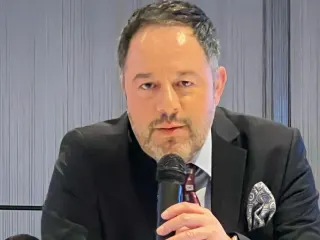 Prof. Dr. Emin Üstünyurt profilinde yer alan galeri fotoğrafı.