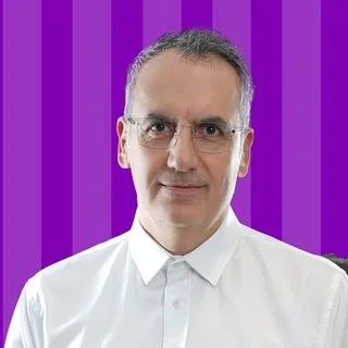 Op. Dr. Orhan Murat Özdemir — Plastik Rekonstrüktif Ve Estetik Cerrahi, Ankara. Portre fotoğrafı.