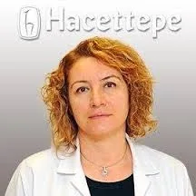 Doç. Dr. Deniz Köksal — Göğüs Hastalıkları, Altındağ, Ankara. Portre fotoğrafı.