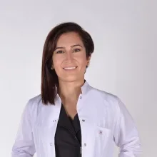 Op. Dr. Narmin Mammadova — Plastik Rekonstrüktif Ve Estetik Cerrahi, İstanbul. Portre fotoğrafı.