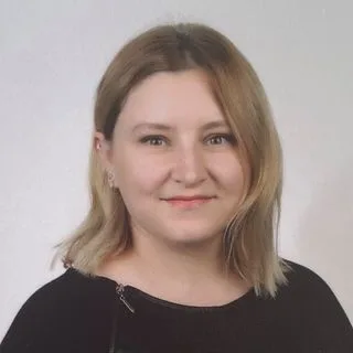 Fzt. Yasemin Dündar — Fizyoterapi Ve Rehabilitasyon, Manisa. Portre fotoğrafı.
