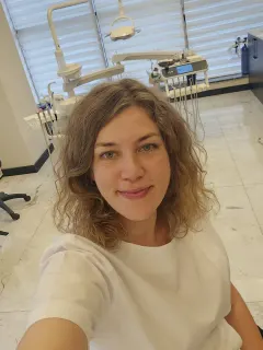 Dt. Alina Palagenko profilinde yer alan galeri fotoğrafı.