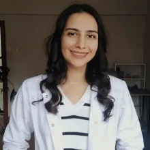 Fzt. Mualla Ayşe Özcan — Fizyoterapi Ve Rehabilitasyon, Eskişehir. Portre fotoğrafı.