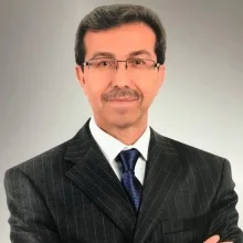 Prof. Dr. Zübeyir Kılıç — Çocuk Kardiyolojisi, Eskişehir. Portre fotoğrafı.
