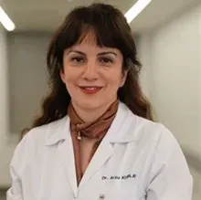 Op. Dr. Arzu Kublay — Kadın Hastalıkları Ve Doğum, Avcılar, İstanbul. Portre fotoğrafı.