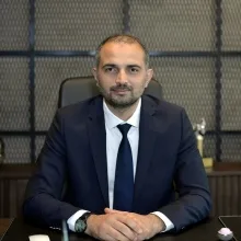 Op. Dr. Hilmi Karadeniz — Ortopedi Ve Travmatoloji, İstanbul. Portre fotoğrafı.