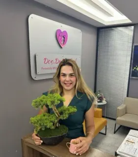 Doç. Dr. Ece Öcal profilinde yer alan galeri fotoğrafı.